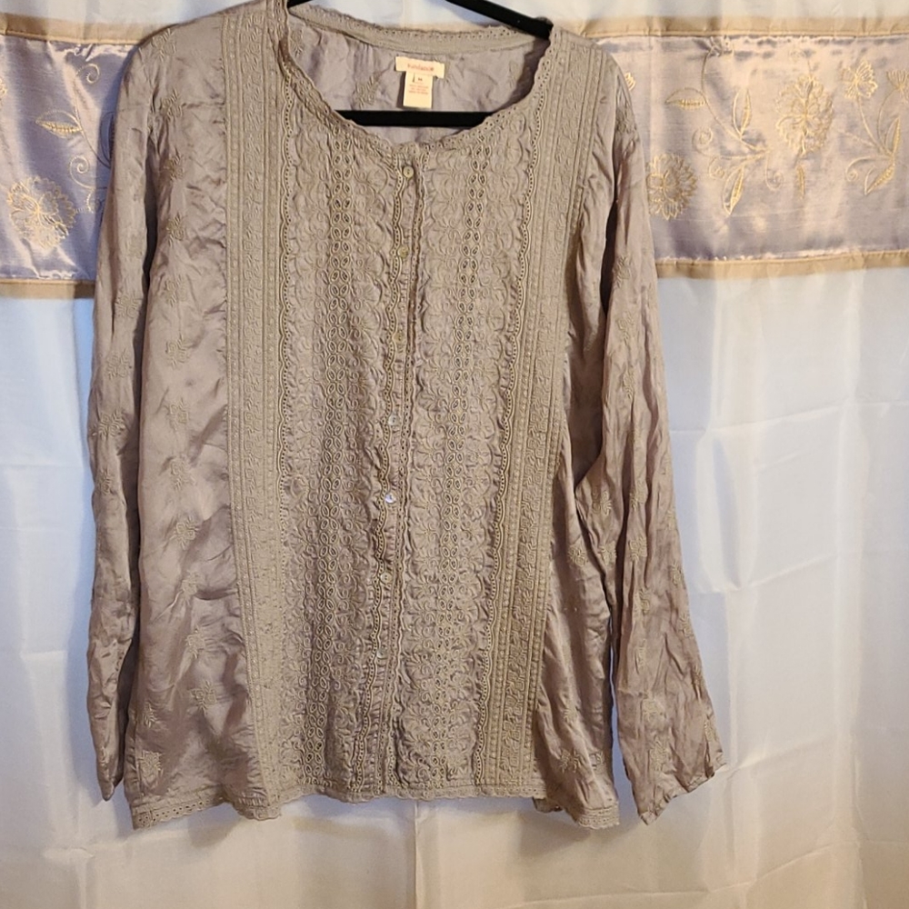 Beautiful dove grey embroidered Sundance blouse